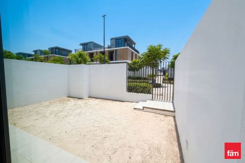 Villa en alquiler en Dubai, EAU 3 dormitorios, 144.8 m2 № 718545 - foto 2