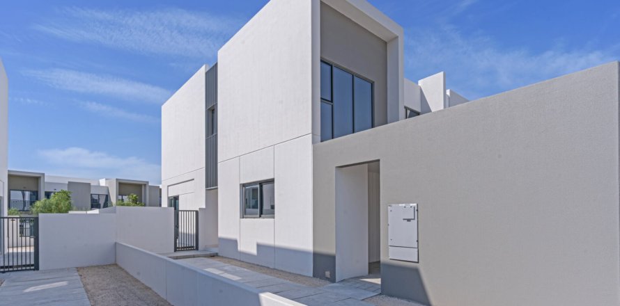 阿联酋 Dubai Dubai Land 联排别墅  4 卧, 255 平方米 , 编号 677650