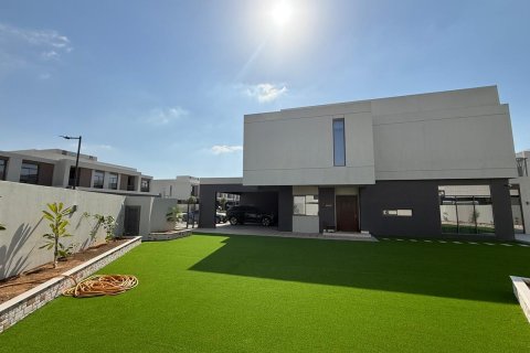 فيلا للبيع في Dubai South (Dubai World Central)، دبي، الإمارات العربية المتحدة 4 غرفة نوم ، 496 متر مربع ، رقم 701179 - صورة 1