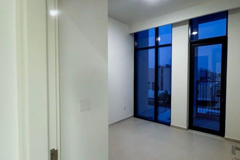 Вилла Dubai South (Dubai World Central), Дубай, БАӘ-да 3 жатын бөлмелер, 138 м² № 701176 - фото 3