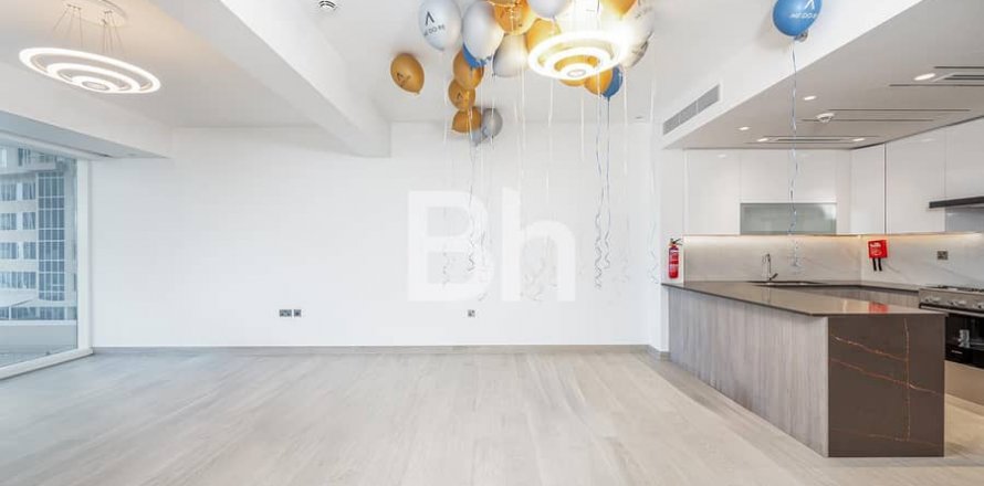 Apartament në Jumeirah Lake Towers, Dubai, Emiratet e Bashkuara Arabe 1 dhomë gjumi, 83 m2. № 643559