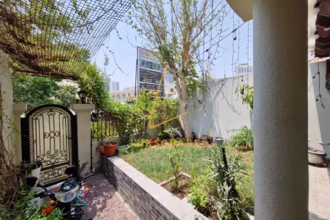 Jumeirah Village Circle, Dubai, UAE의 판매용 빌라 침실 3개, 137제곱미터 번호 658754 - 사진 2