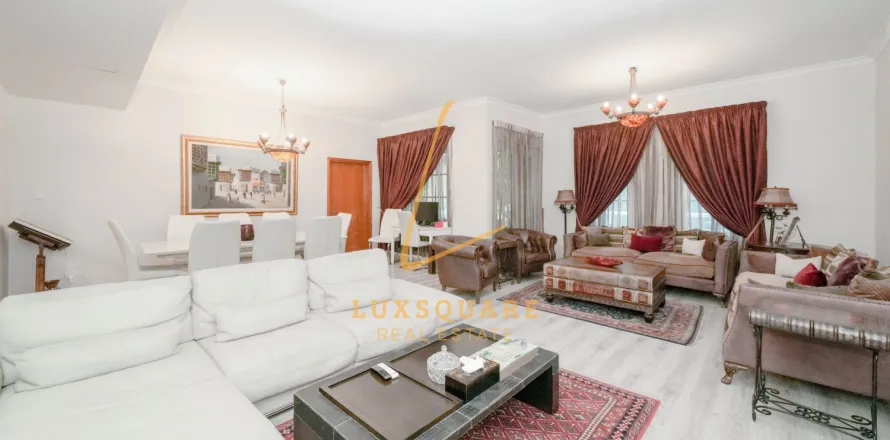 Huoneisto Green Community, Dubai, Arabiemiraatit 3 makuuhuonetta, 244 m2 № 658753