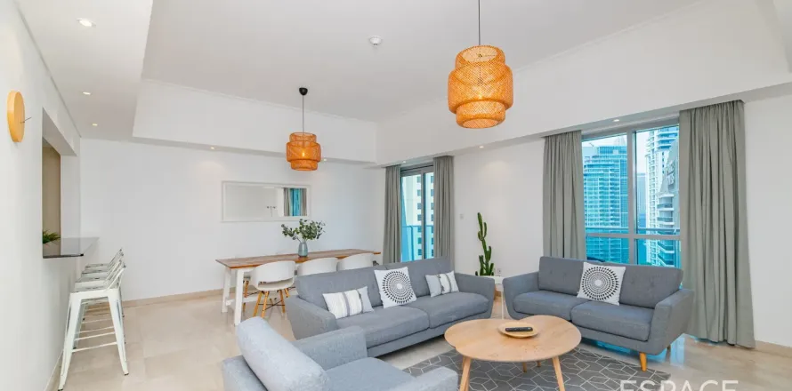 דירה ב Dubai Marina, Dubai, איחוד האמירויות 2 חדרי שינה, 180 מ"ר מספר 650239
