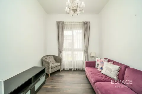 Huvila The Springs, Dubai, Arabiemiraatit 3 makuuhuonetta, 270 m2 № 650240 - kuva 2