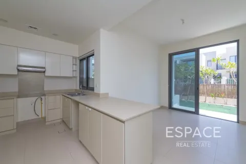 Rumah bandar di Dubai Hills Estate, UAE 4 bilik tidur, 229 meter persegi № 650236 - foto 9