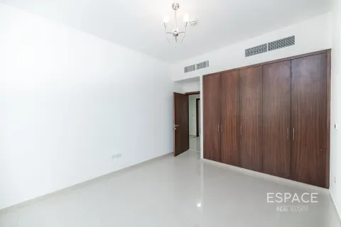 Adosado en alquiler en Jumeirah Islands, Dubai, EAU 4 dormitorios, 217 m2 № 650235 - foto 17