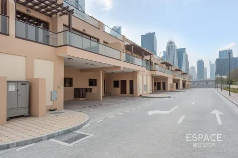Adosado en alquiler en Jumeirah Islands, Dubai, EAU 4 dormitorios, 217 m2 № 650235 - foto 6