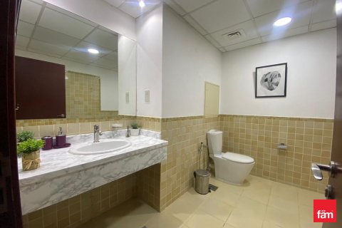 Apartament na sprzedaż w Dubai, ZEA 2 sypialnie, 145.2 mkw., nr 668756 - zdjęcie 12