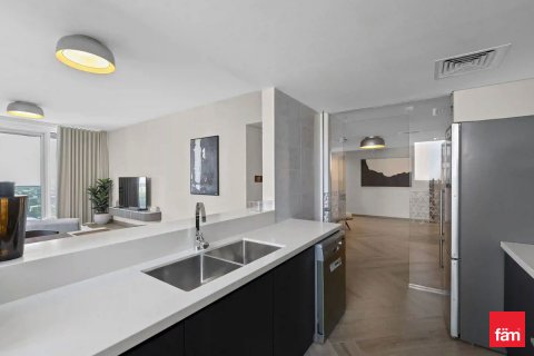 Apartment in Al Kifaf, Dubai, UAE 2 bedrooms, 140 sq.m. № 668757 - photo 16