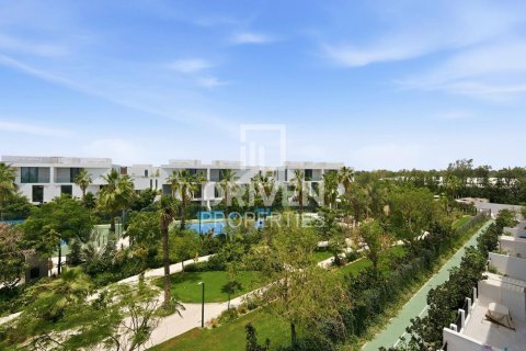 Townhouse sa Al Barari, Dubai, UAE 4 silid-tulugan, 179.77 sq.m. № 744833 - larawan 2