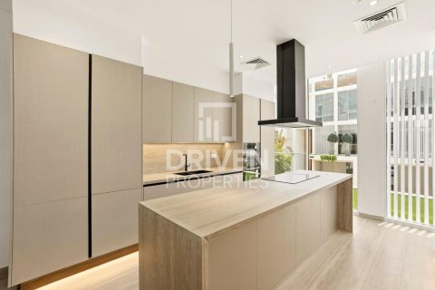 Townhouse sa Al Barari, Dubai, UAE 4 silid-tulugan, 179.77 sq.m. № 744833 - larawan 25