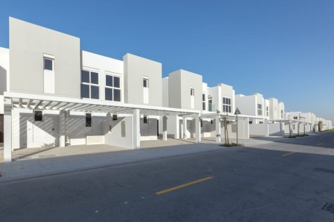 Apartamento en alquiler en Mudon, Dubai, EAU 3 dormitorios, 143 m2 № 722192 - foto 9