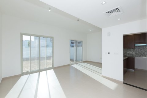 Apartamento en alquiler en Mudon, Dubai, EAU 3 dormitorios, 143 m2 № 722192 - foto 10