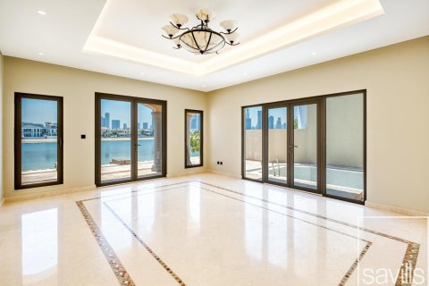 Willa do wynajęcia w Palm Jumeirah, Dubai, ZEA 4 sypialnie, 622.54 mkw., nr 747800 - zdjęcie 1