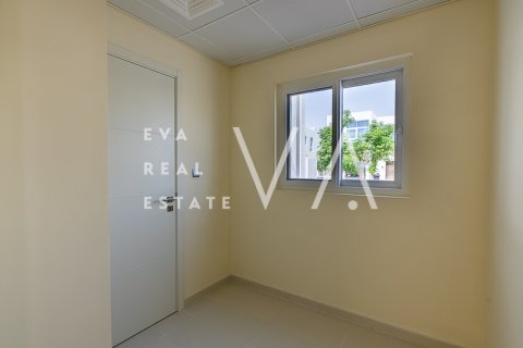 Таунхаус DAMAC Hills (Akoya by DAMAC), Дубай, БАӘ-да 3 жатын бөлмелер, 273.03 м² № 637586 - фото 1