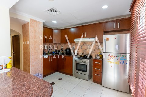 Villa in Meadows, Dubai, UAE 2 bedrooms, 178.74 sq.m. № 637585 - photo 3