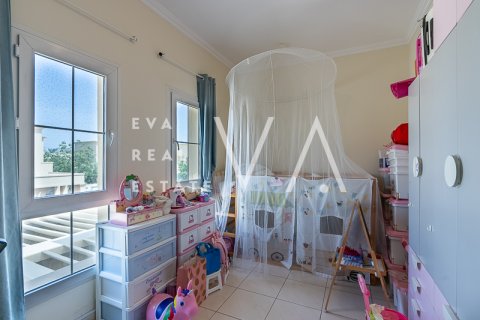 Villa in Meadows, Dubai, UAE 2 bedrooms, 178.74 sq.m. № 637585 - photo 11
