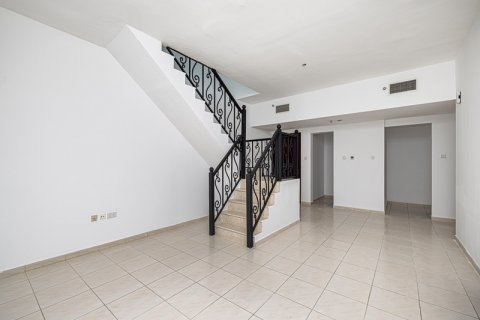 Apartment in Dubai, UAE 3 bedrooms, 305.73 sq.m. № 637584 - photo 4
