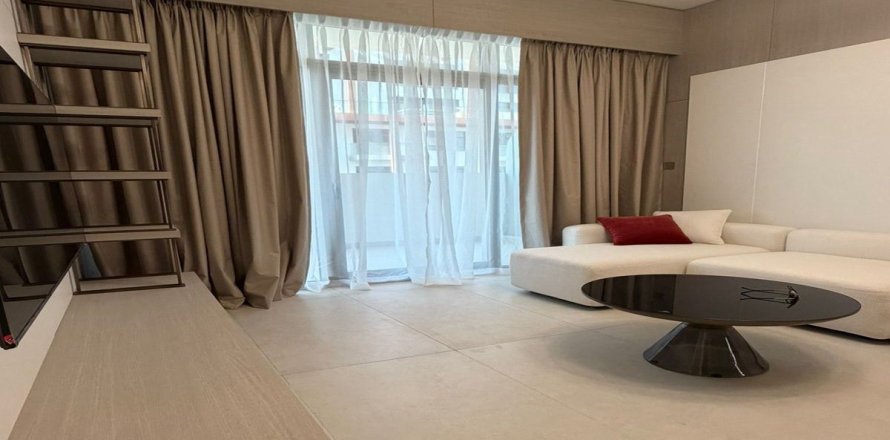 דירה ב Dubai, איחוד האמירויות 1 חדר שינה, 76.1 מ"ר מספר 679774