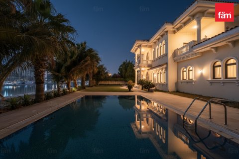 Vilë në Palm Jumeirah, Dubai, Emiratet e Bashkuara Arabe 6 dhoma gjumi, 1241.6 m2. № 679777