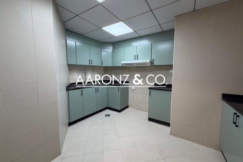 Apartament do wynajęcia w Jumeirah Lake Towers, Dubai, ZEA 3 sypialnie, 146 mkw., nr 701065 - zdjęcie 12