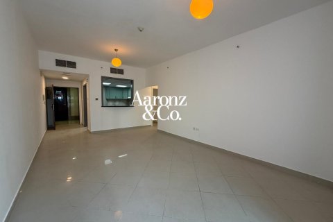 Apartment in Jumeirah Lake Towers, Dubai, UAE 3 bedrooms, 146 sq.m. № 701065 - photo 3