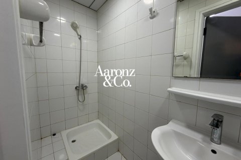 Apartment in Jumeirah Lake Towers, Dubai, UAE 3 bedrooms, 146 sq.m. № 701065 - photo 16