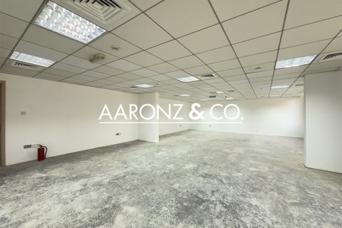 Office til leje i Dubai Investment Park, Dubai, UAE 668 kvm № 701066 - foto 16