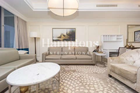 Қонақ үйдегі апартаменттер Даунтаун Дубай (Даунтаун Бурдж Дубай), БАӘ-да 2 жатын бөлмелер, 162.60997896 м² № 651554 - фото 9