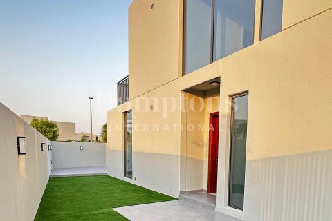 Villa uthyres i Dubai Land, Dubai, UAE 4 sovrum, 324.51017900 kvm Nr. 651555 - fotografi 2