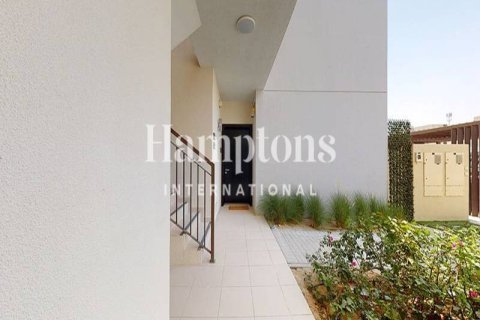 Kaupunkipientalo Dubai South (Dubai World Central), Arabiemiraatit 3 makuuhuonetta, 213.67690000 m2 № 651559 - kuva 17