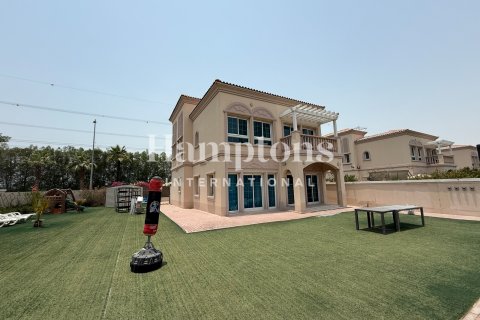 Villa en alquiler en Jumeirah Village Triangle, Dubai, EAU 2 dormitorios, 249.90907000 m2 № 651558 - foto 17