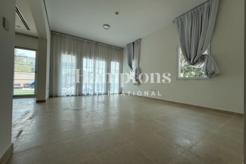 Villa en alquiler en Jumeirah Village Triangle, Dubai, EAU 2 dormitorios, 249.90907000 m2 № 651558 - foto 15