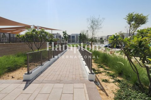 Villa à louer à Al Furjan, Dubai, EAU 4 chambres, 358.88428900 m2 № 651556 - photo 22