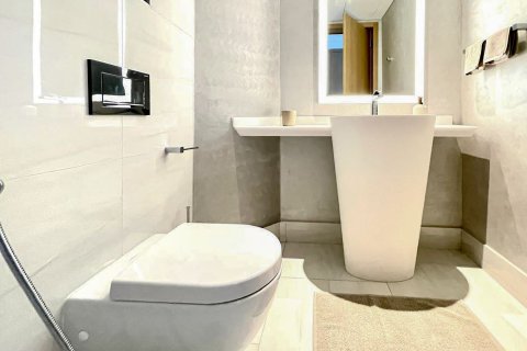 Paritalo Business Bay, Dubai, Arabiemiraatit 2 makuuhuonetta, 160.72 m2 № 748331 - kuva 10