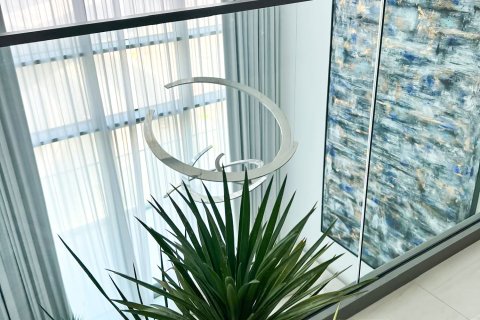 Paritalo Business Bay, Dubai, Arabiemiraatit 2 makuuhuonetta, 160.72 m2 № 748331 - kuva 6