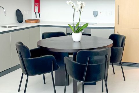 Paritalo Business Bay, Dubai, Arabiemiraatit 2 makuuhuonetta, 160.72 m2 № 748331 - kuva 5