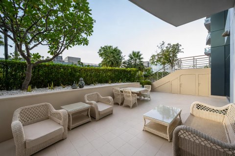 Apartmen di Palm Jumeirah, Dubai, UAE 1 bilik tidur, 174.9 meter persegi № 748315 - foto 11