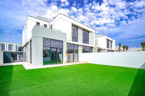 Kaupunkipientalo Al Furjan, Dubai, Arabiemiraatit 4 makuuhuonetta, 238 m2 № 660683 - kuva 15