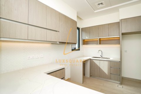 Kaupunkipientalo Al Furjan, Dubai, Arabiemiraatit 4 makuuhuonetta, 238 m2 № 660683 - kuva 4