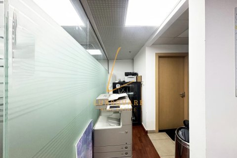 Toimisto Jumeirah Lake Towers, Dubai, Arabiemiraatit 100 m2 № 660685 - kuva 8