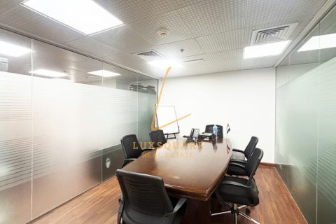 Toimisto Jumeirah Lake Towers, Dubai, Arabiemiraatit 100 m2 № 660685 - kuva 9