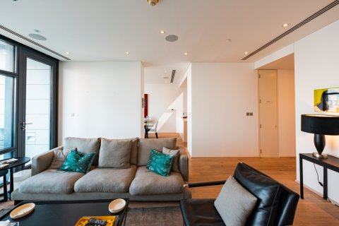 Apartament de închiriat în DIFC, Dubai, EAU 2 dormitoare, 170.6 mp. №660680 - poză 1