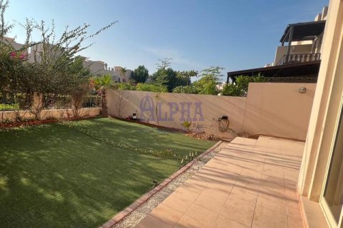 Huvila Al Hamra Village, Ras Al Khaimah, Arabiemiraatit 3 makuuhuonetta, 197 m2 № 660682 - kuva 11