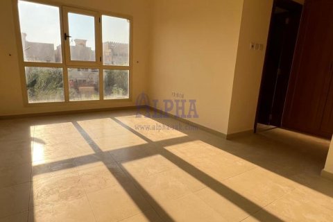 Huvila Al Hamra Village, Ras Al Khaimah, Arabiemiraatit 3 makuuhuonetta, 197 m2 № 660682 - kuva 16