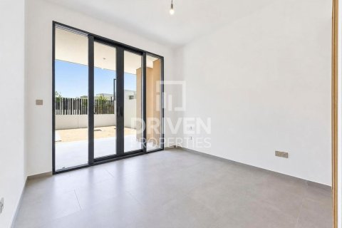 Villa in Jebel Ali, Dubai, UAE 4 bedrooms, 656.45 sq.m. № 744996 - photo 8