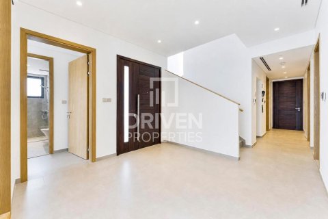 Villa in Jebel Ali, Dubai, UAE 4 bedrooms, 656.45 sq.m. № 744996 - photo 3