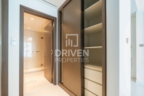 Apartmen di Dubai Harbour, Dubai, UAE 2 bilik tidur, 116.96 meter persegi № 745001 - foto 19