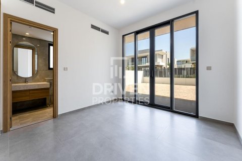 Jebel Ali, Dubai, UAE의 임대용 빌라 침실 5개, 629.98제곱미터 번호 744995 - 사진 5